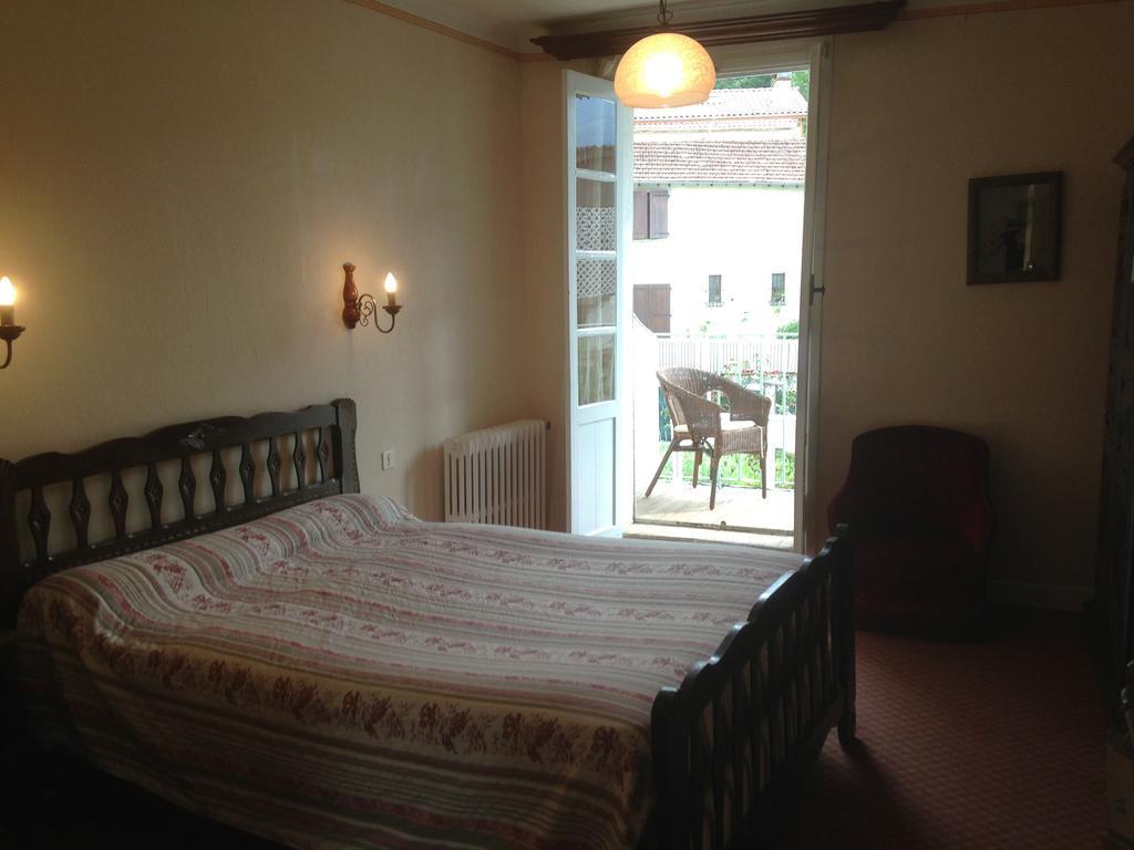 De La Poste Hotel Oust